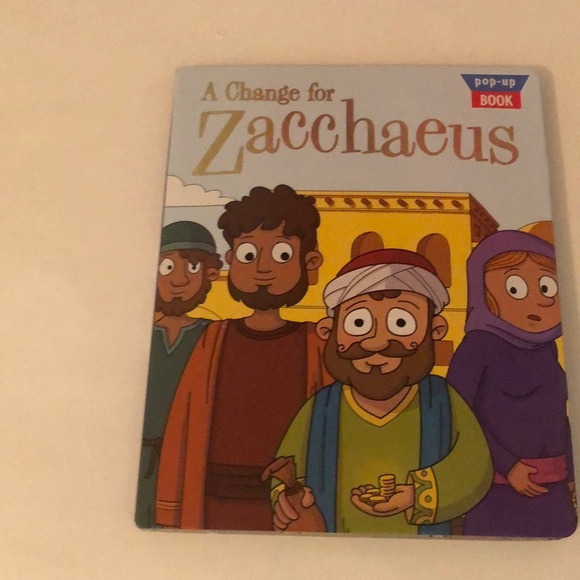 Set of 4 kids pop up books. Make story time fun with these pop up books - Picture 1 of 5